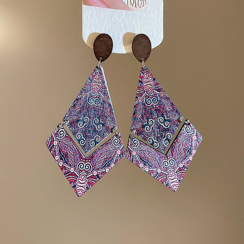 Ethnic Style Printed Wood Diamond Pendant Drop Earrings With Silver Pins Retro Statement Design