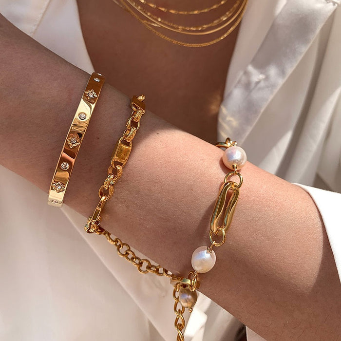 18K Gold Plated Chain Freshwater Pearl Bangle Light Luxury Geometric Elegant Bracelet For Women