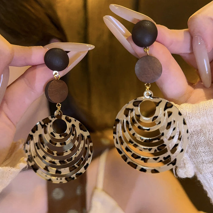 Round Resin Wood Chip Leopard Print Stud Earrings Maillard Style Geometric Fashion Jewelry
