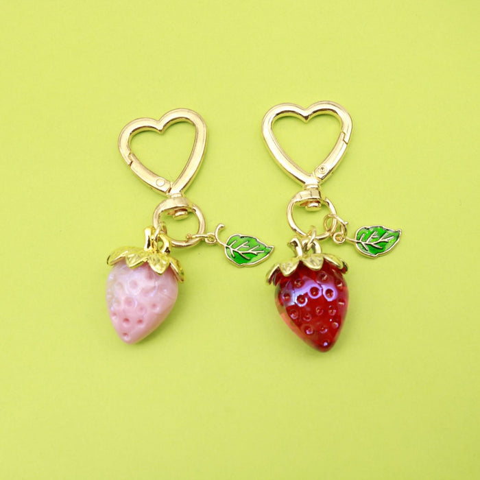 Zinc Alloy Strawberry Daisy Heart Keychain Sweet Bag Charm