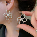 Metal Flower Pearl Stud Earrings For Women Minimalist Versatile Light Luxury Ear Jewelry view 3