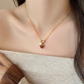 18K Gold Plated Copper Mother Of Pearl Heart Pendant Necklace Light Luxury Collarbone Chain view 4