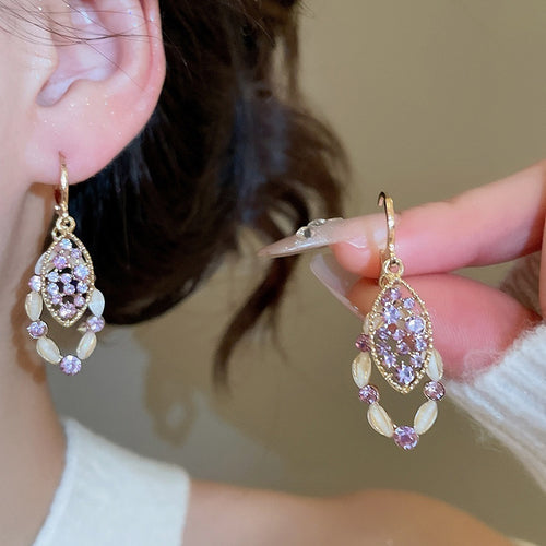 Rhinestone Oval Alloy Drop Earrings With Vintage Court Style Pendant Design For Women