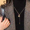 Light Luxury Copper Tiger Eye Stone Sun Pendant Necklace For Women Vintage Geometric Collarbone Chain view 3