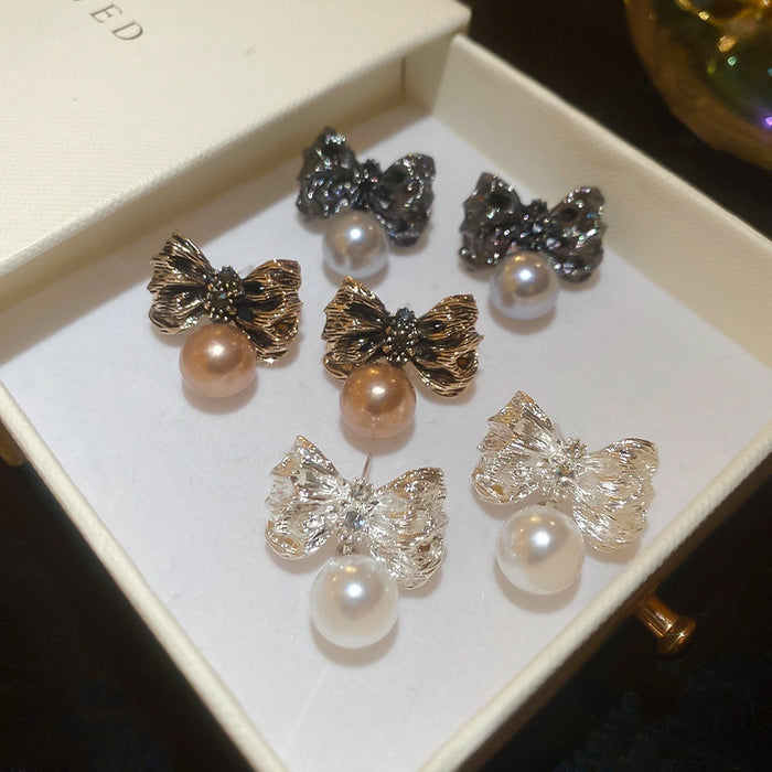Light Luxury Alloy Wrinkled Bow Pearl Stud Earrings Vintage Elegant Daily Wear Jewelry