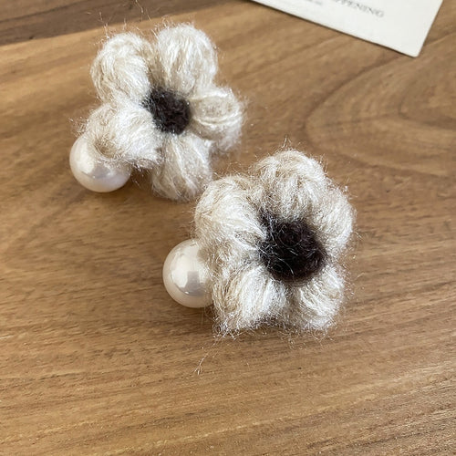 Knitted Yarn Flower Pearl Stud Earrings Elegant Autumn Winter Daily Commuter Jewelry