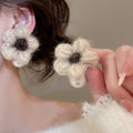 Knitted Yarn Flower Pearl Stud Earrings Elegant Autumn Winter Daily Commuter Jewelry view 1