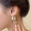 Korean Style Elegant Baroque Oil Painted Fine Glitter Ear Cuffs For Women Cross Border Jewelry Earrings view 4