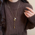 French Enamel Hollow Leaf Pendant Sweater Necklace, Vintage Light Luxury Alloy Collarbone Chain view 3