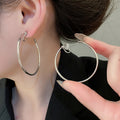 Minimalist Copper Smooth Round Hoop Earrings With Silver Pins Light Luxury Geometric Style view 4