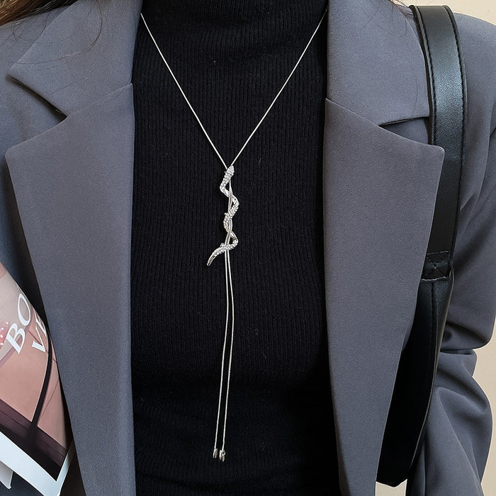 Light Luxury Copper Rhinestone Snake Pendant Clavicle Sweater Necklace For Women