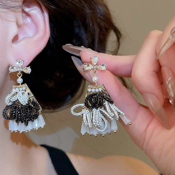 Light Luxury Irregular Teardrop Crystal Zircon Tassel Drop Earrings With Silver Needle Posts