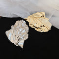 Light Luxury Wrinkled Leaf Iron Brooch For Women, European Style Elegant Clothing Accessory view 2