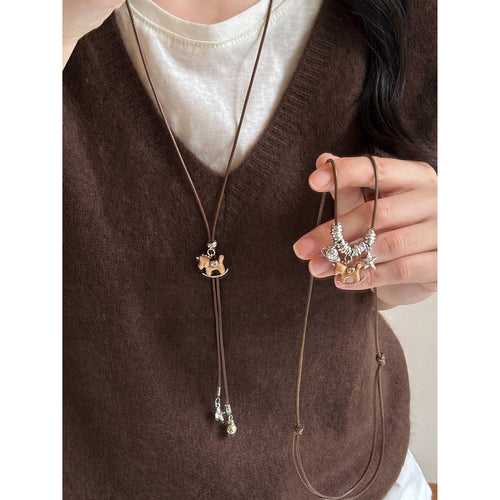 Light Luxury Copper Wood Horse Pendant Sweater Necklace For Women Vintage Chinese Style
