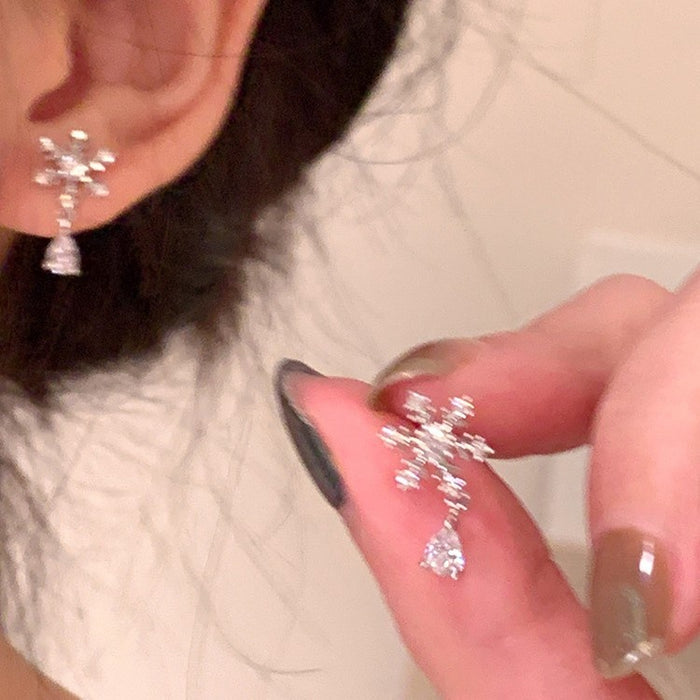 Copper Zircon Snowflake Teardrop Stud Earrings Korean Light Luxury Christmas Floral Style