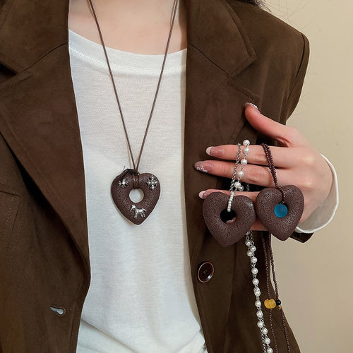 Ethnic Vintage Light Luxury Stone Beaded Little Horse Heart Pearl Sweater Necklace For Women
