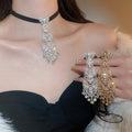 Old Money Alloy Rhinestone Tie Tassel Sweater Necklace Geometric Luxury Collarbone Chain view 1