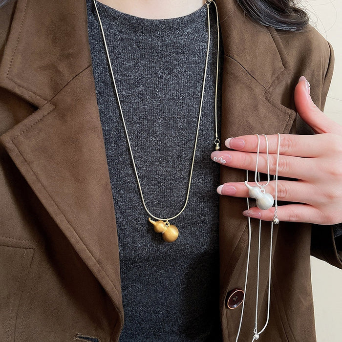 Light Luxury Copper Brushed Gourd Pendant Sweater Necklace For Women