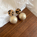 Light Luxury Leopard Print Round Faux Pearl Stud Earrings For Women Retro Geometric Style view 4