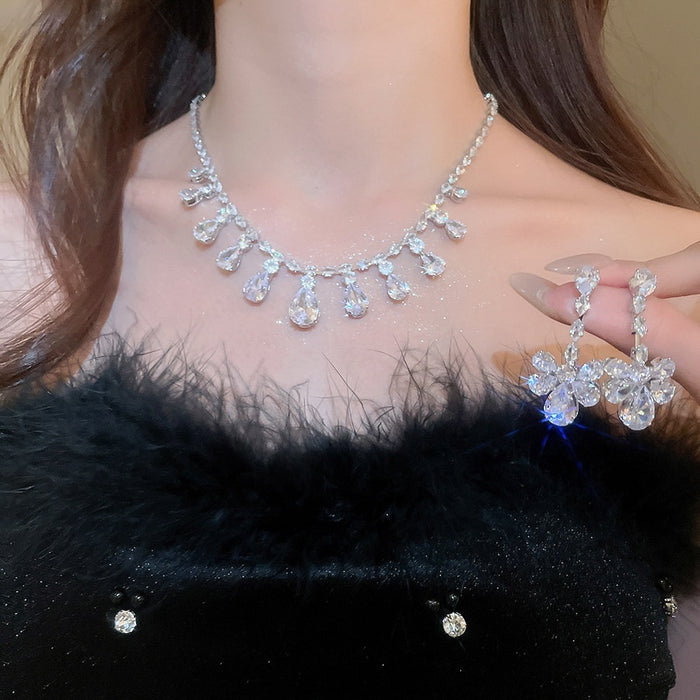 Light Luxury Copper Zircon Waterdrop Tassel Necklace And Stud Earrings Jewelry Set