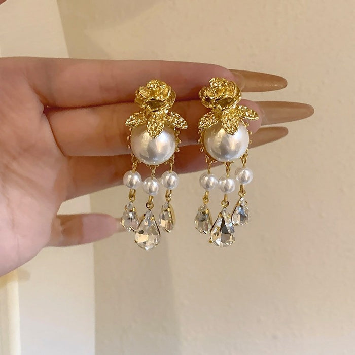 Vintage Flower Rhinestone Teardrop Faux Pearl Stud Earrings With Silver Posts