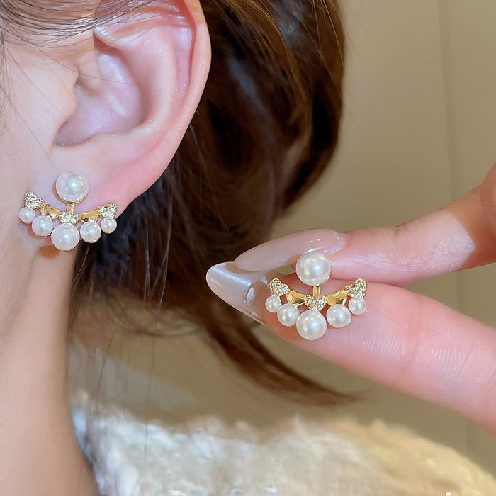 Silver Needle Zircon Heart Faux Pearl Stud Earrings For Women Light Luxury Elegant Style