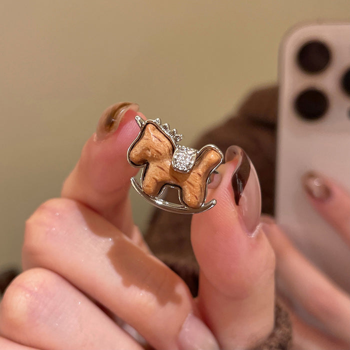 Gold Plated Zircon Wooden Horse Open Ring For Women