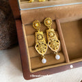 Light Luxury Geometric Hollow Faux Pearl Stud Earrings, Retro Chinese Style Round Ear Jewelry view 2