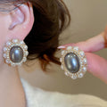 Vintage Oval Faux Pearl Stud Earrings With Rhinestone Silver Needle Elegant Light Luxury Jewelry view 2