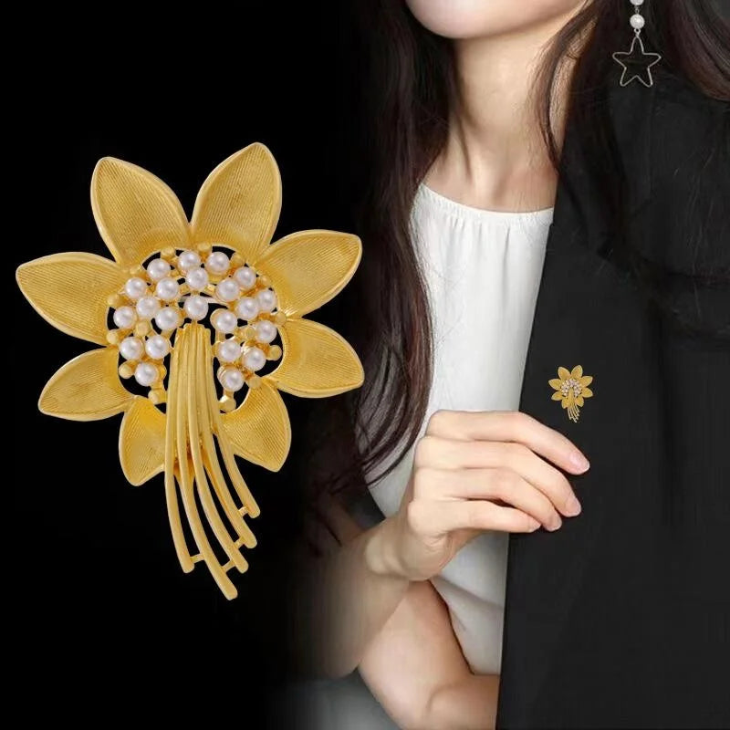 Luxury Gold Tone Alloy Sunflower Pearl Brooch, Elegant Floral Lapel Pin Corsage Suit Accessory Gift