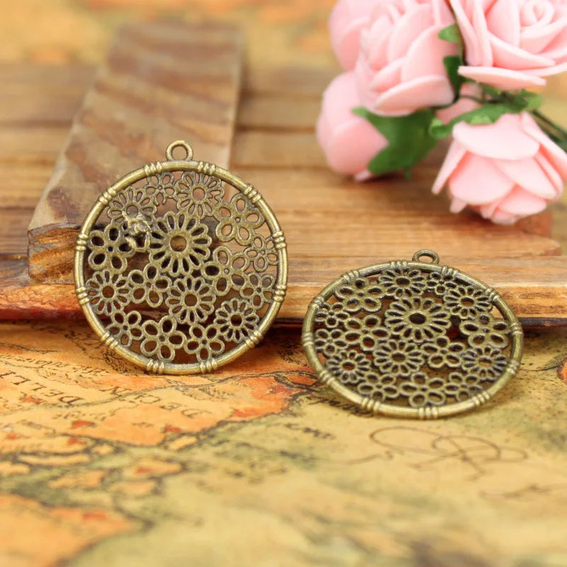 32MM 1267G Antique Silver Zinc Alloy Flower Circle Charm Pendant for DIY Necklace Bracelet Jewelry Making