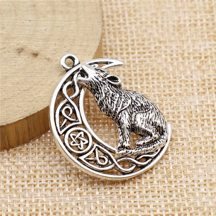 26x33mm 4.7g Antique Silver Zinc Alloy Viking Wolf charm pendant for necklace bracelet DIY jewelry making
