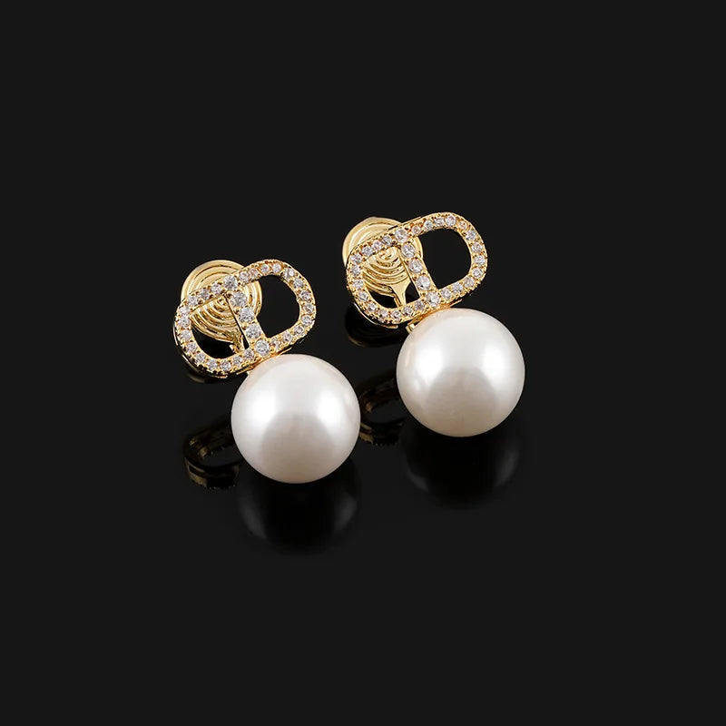 Elegant Luxury Micro Pave Zircon CD Letter Faux Pearl Alloy Stud & Clip On No Piercing Earrings