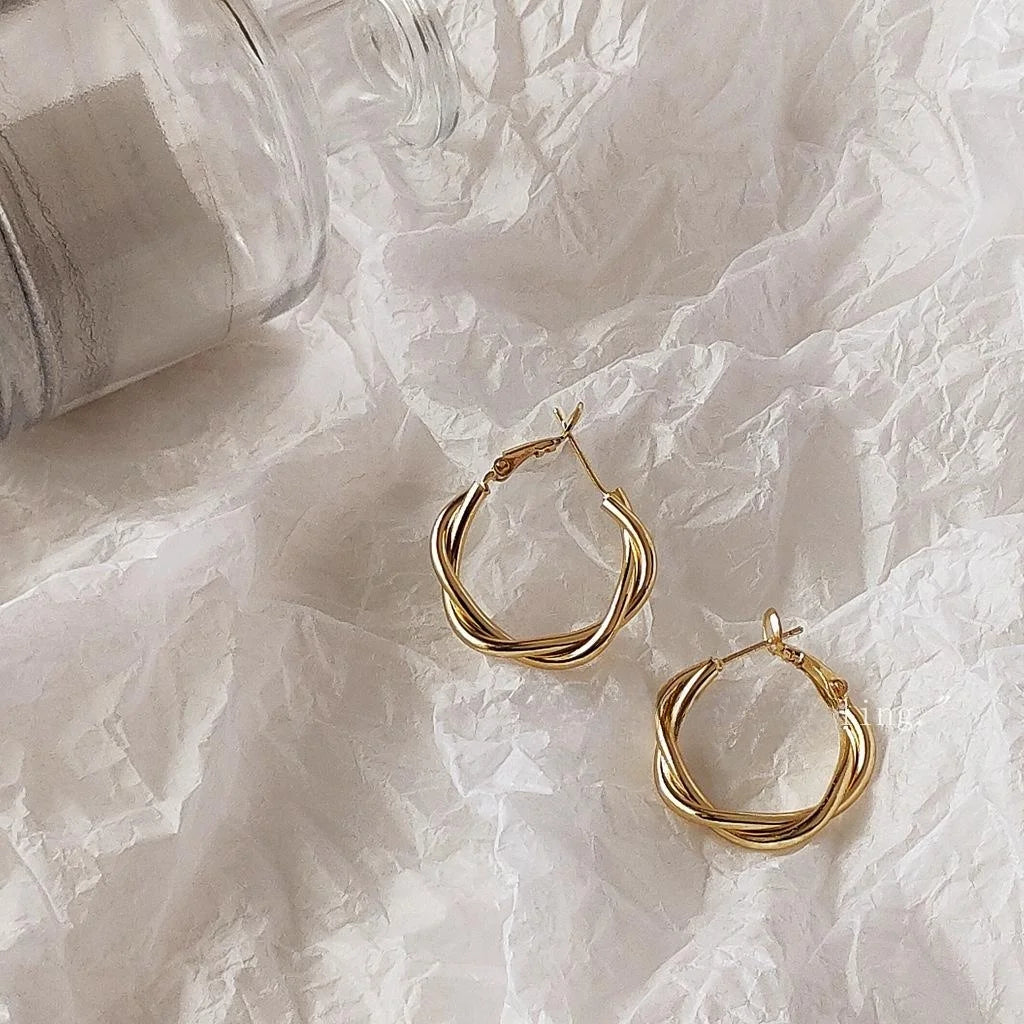 French Style Irregular Twisted Copper Hoop Earrings Gold Plated Niche Statement Jewelry