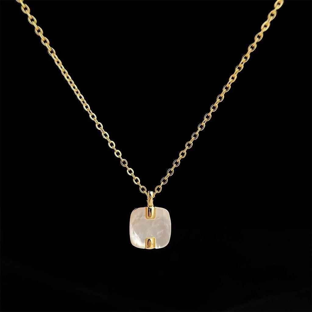 18K Gold Plated Copper Mother Of Pearl Square Geometric Light Luxury Clavicle Necklace