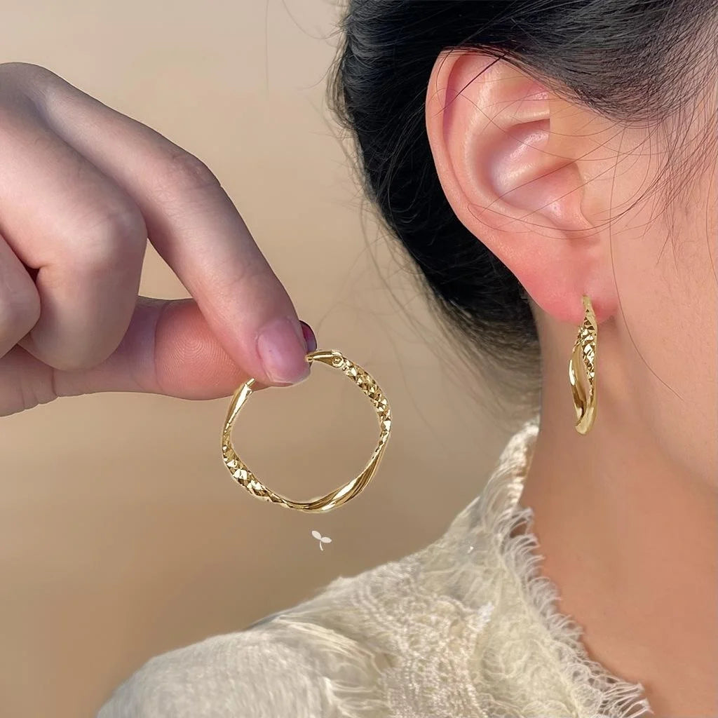European American Style Copper Geometric Round Hoop Earrings For Women Fashion Commuter Jewelry