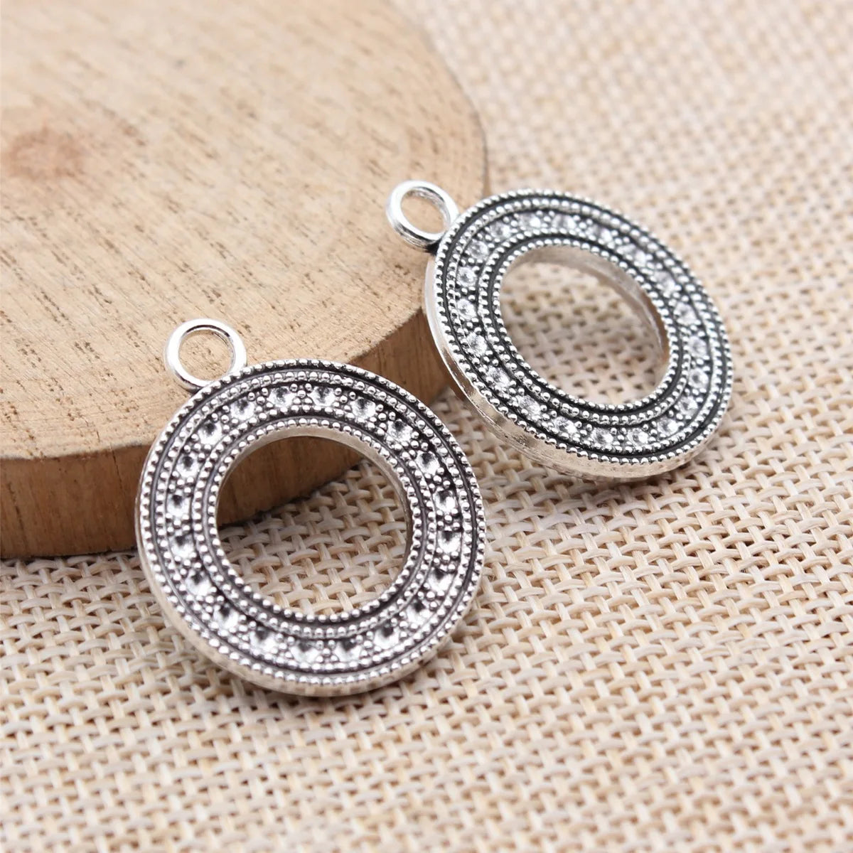 29x24mm 4.1g Antique Silver Zinc Alloy Round Ring Double Sided Charm Pendant for Rhinestone DIY Jewelry Making
