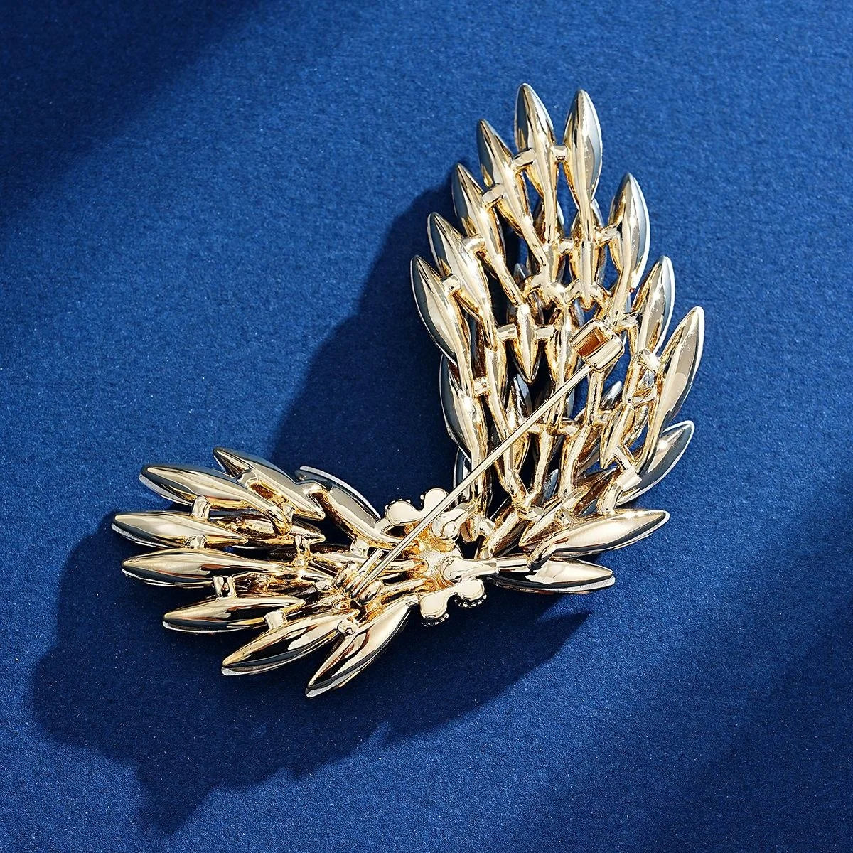 Luxury Wing Brooch For Women With Zircon Rhinestones, Elegant Gold Lapel Pin Corsage Suit Accessory Gift