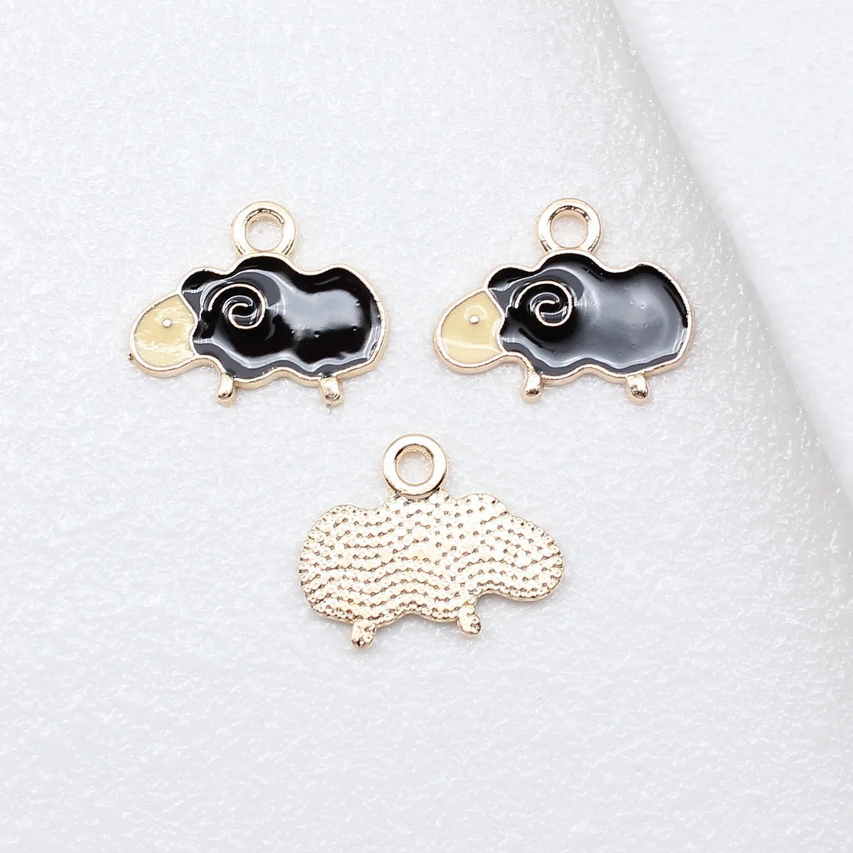 15x19mm 0.82g Multicolor Zinc Alloy Cartoon Sheep Charm Pendant for Necklace Bracelet Keychain DIY