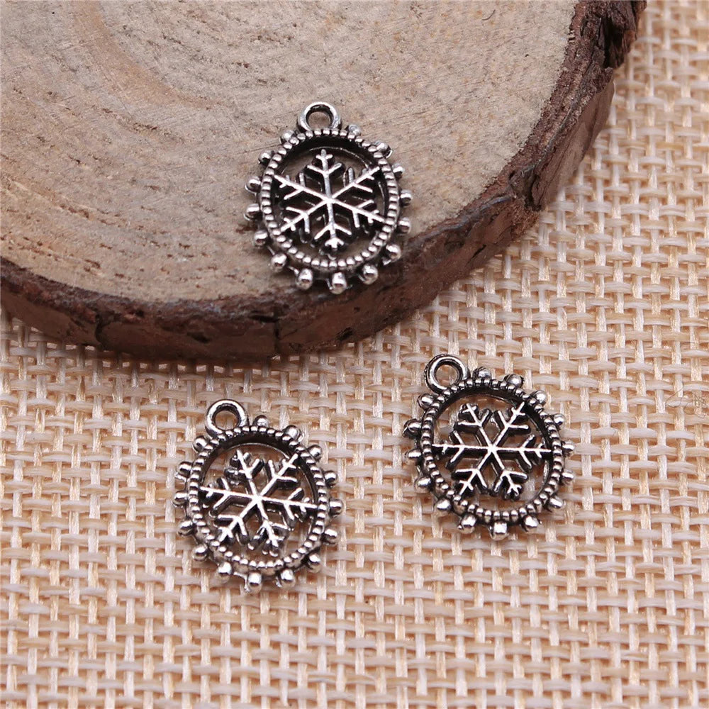 15x11mm 0.8g Antique Silver Zinc Alloy Oval Snowflake Charm Pendant for Christmas DIY Jewelry