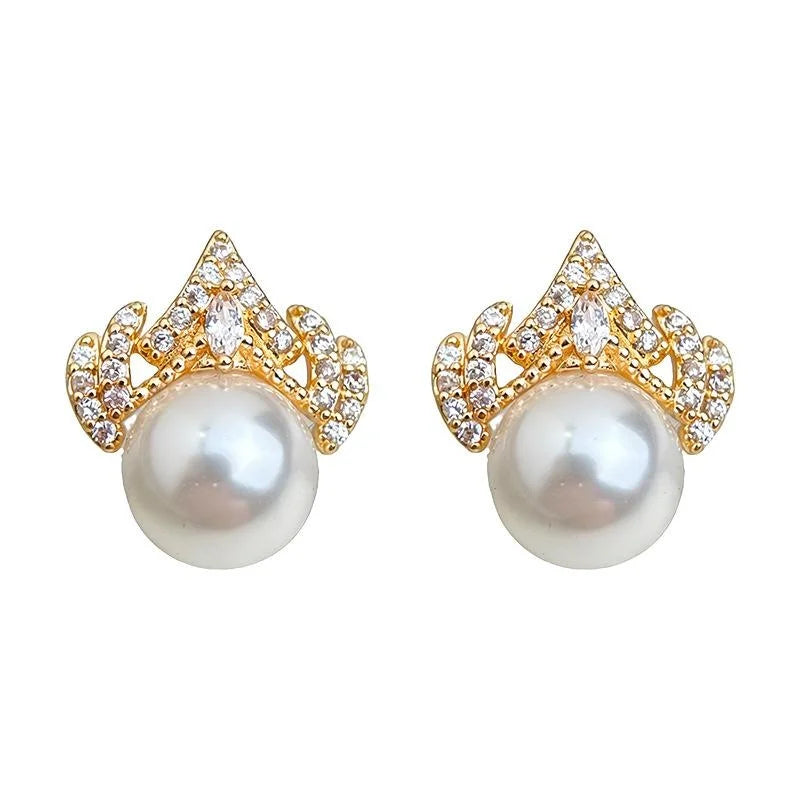 Copper Queen Crown Stud Earrings With High Gloss Pearl Zircon, Elegant Luxury