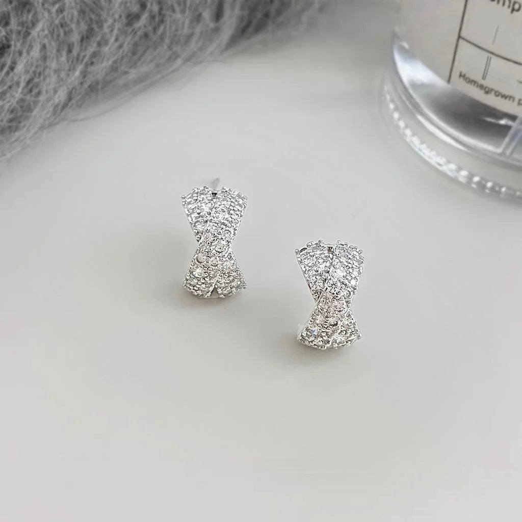 Light Luxury Geometric Zircon Copper Stud Earrings Line Design