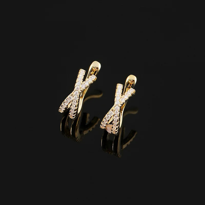 Elegant X Cross Zircon Ear Cuff Stud & Clip On No Piercing Layered Gold Alloy Women'S Earrings