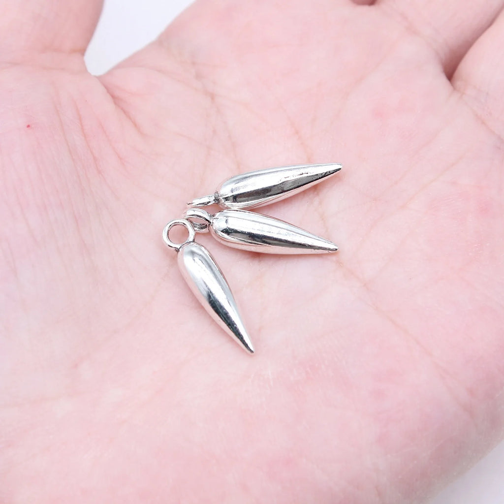 21x5mm 1.3g Antique Silver Zinc Alloy Chili Pepper Cone Charm Pendant for DIY Jewelry Making