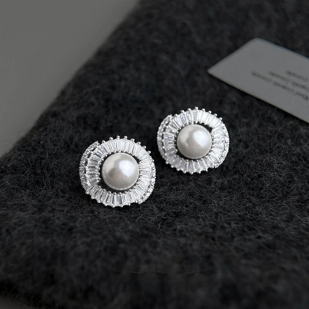 Light Luxury Copper Zirconia Pearl Stud Earrings Geometric Round Design Fashion Commuter Jewelry