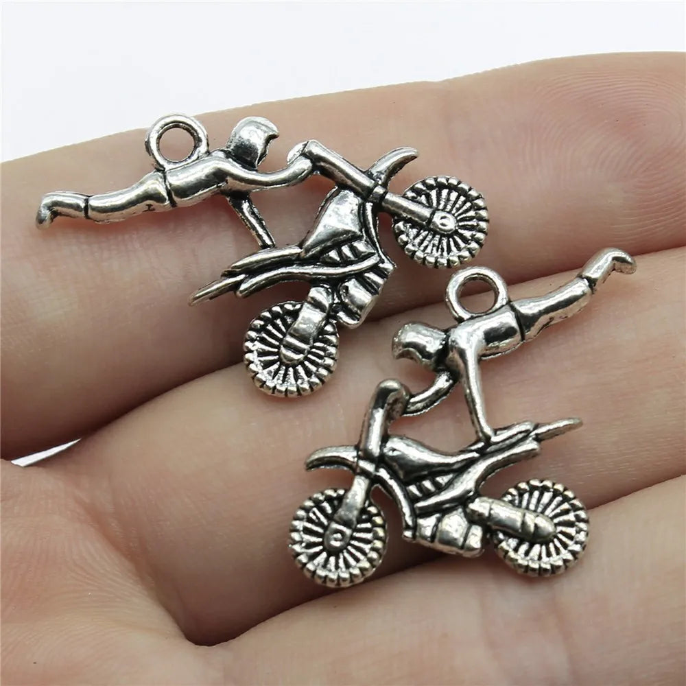 25x25mm 2.9g Antique Silver Zinc Alloy Motorcycle Racing Charm Pendant for DIY Sports Jewelry Making