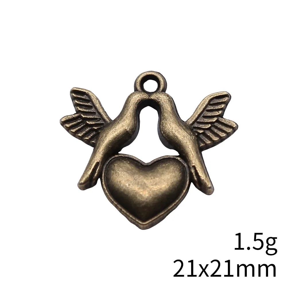 21x21mm 1.5g Antique Bronze Zinc Alloy Dove Heart Charm Pendant for DIY Necklace Bracelet Jewelry
