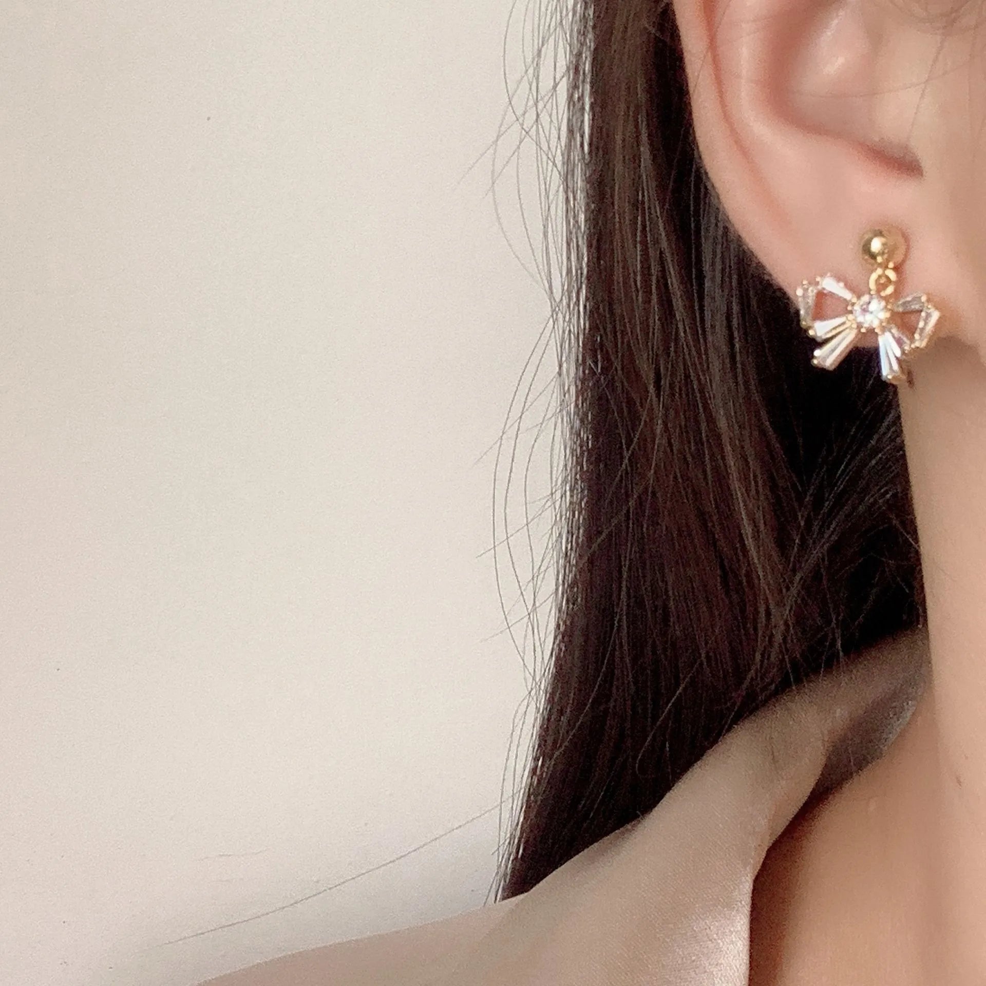 Elegant Zircon Bowknot Dangle Stud & Clip On No Piercing Gold Alloy Sweet Forest Style Earrings
