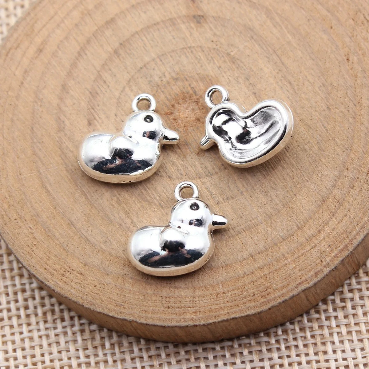 15x14x6mm 2.1g Antique Silver Zinc Alloy Cute Duck Charm Pendant for Necklace Bracelet Making
