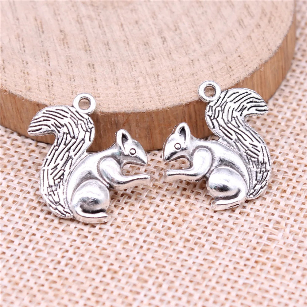 21x21mm 2.5g Zinc Alloy Squirrel Charm Pendant for DIY Necklace Bracelet Jewelry Making